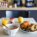 Clermont-ferrand Otel 2*